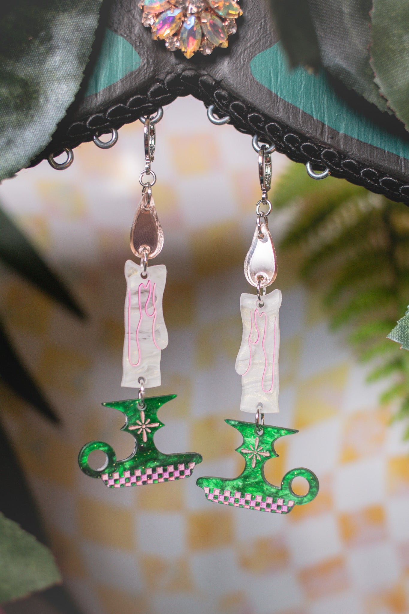 Candle sticks