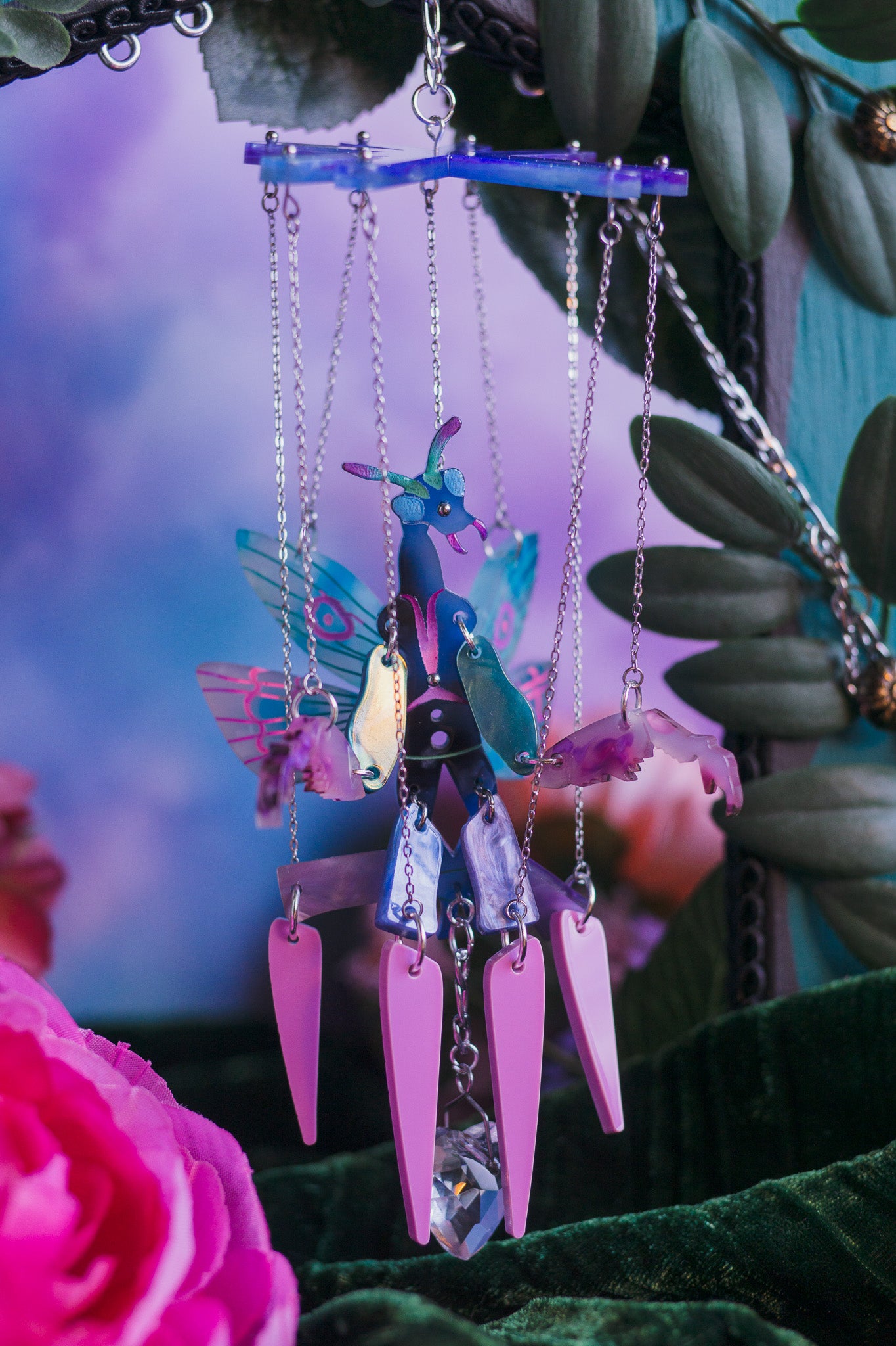 Mini Praying Mantis Window Hanging