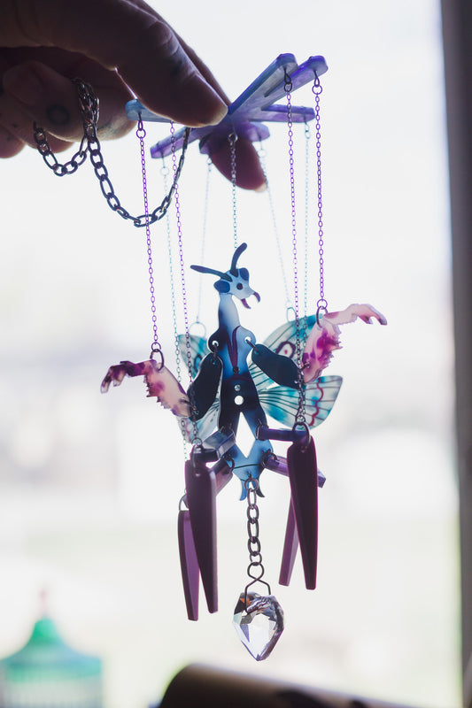 Mini Praying Mantis Window Hanging