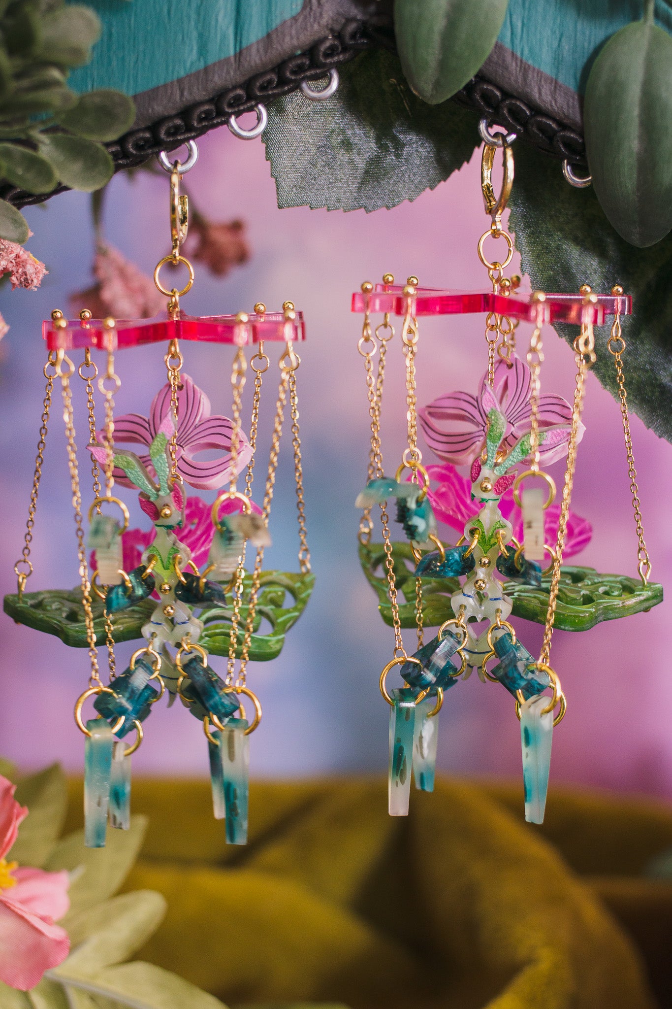 Orchid Mantis PuppetEARS