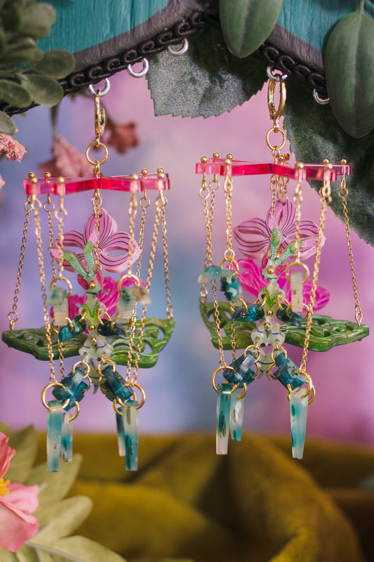 Orchid Mantis PuppetEARS
